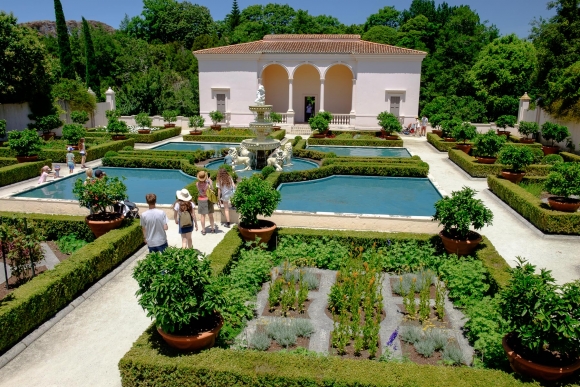 Renaissance Garden - Hamilton