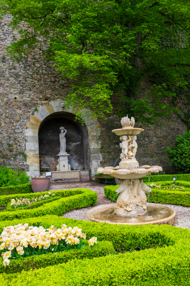 Gardens - Ksiaz Castle